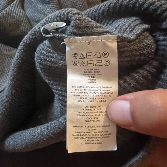 Michael Kors xl sweater - Picture 6 of 7